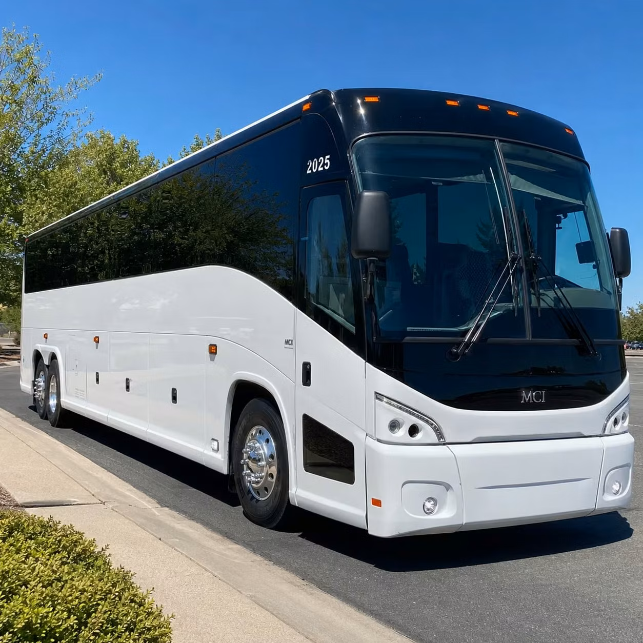 long distance charter bus rentals from lafayette to houston texas