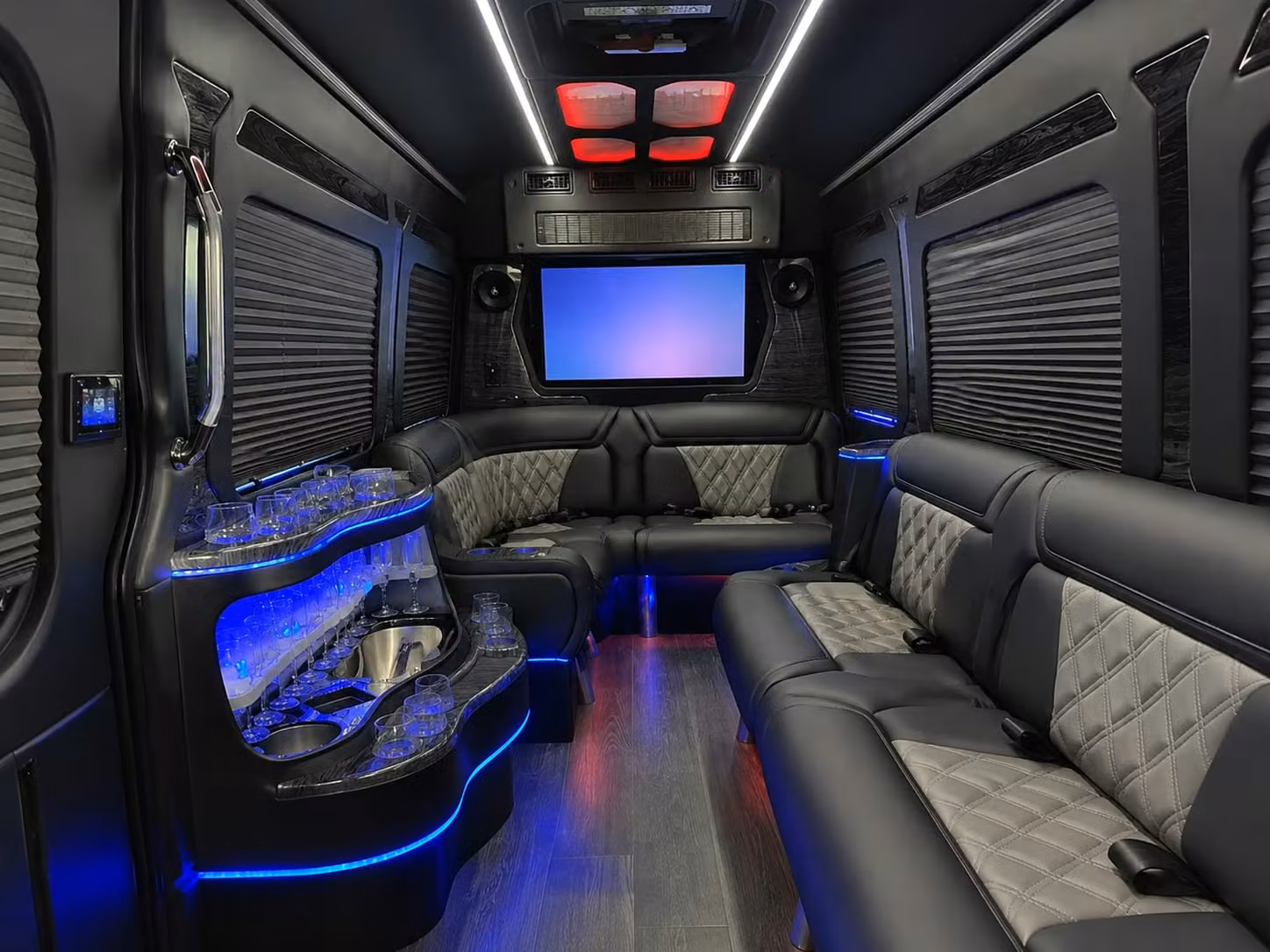 sporting event and ragin cajuns game day bus rentals in lafayette