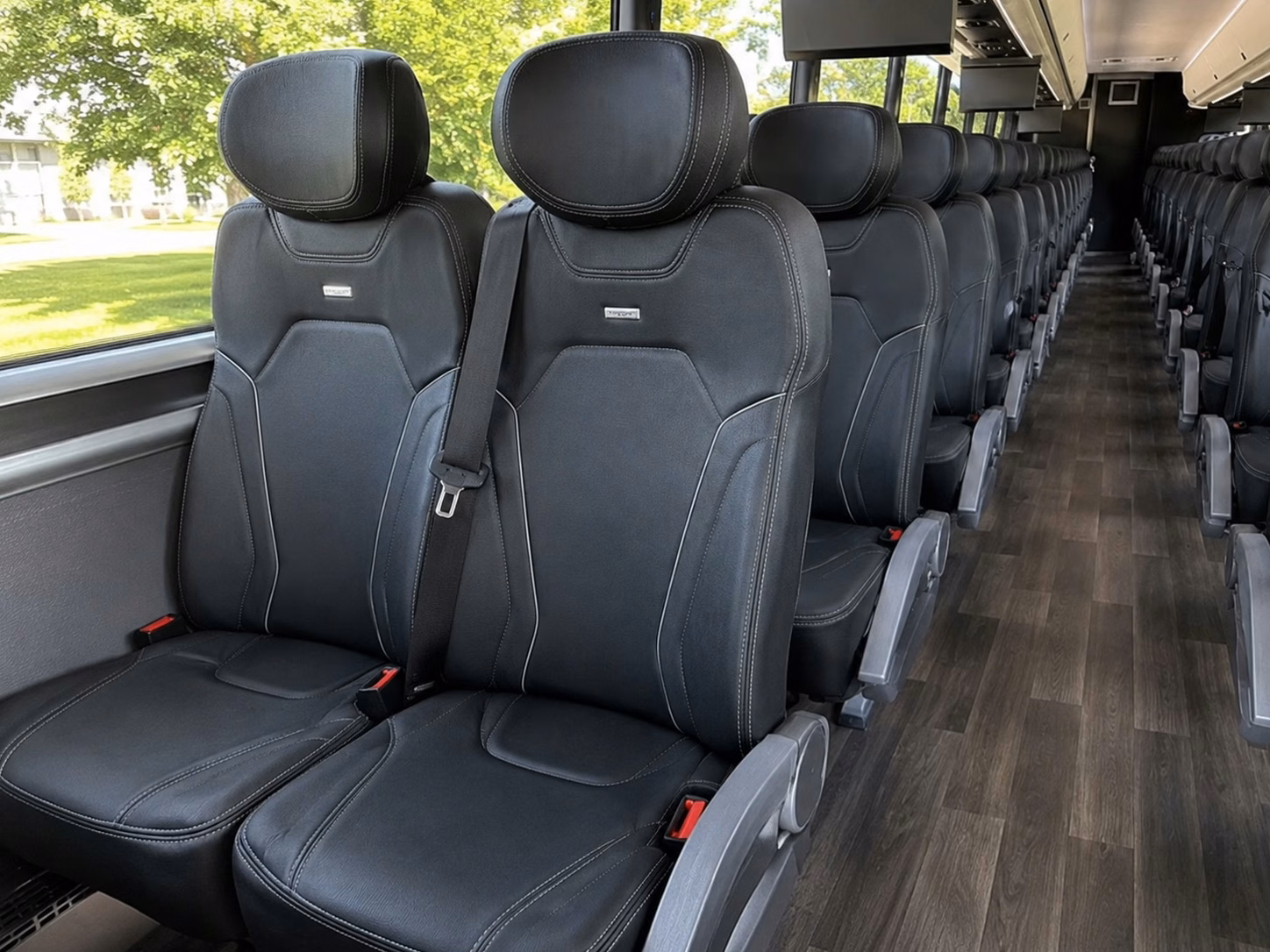 tailgate bus rentals and party buses for lafayette sporting events